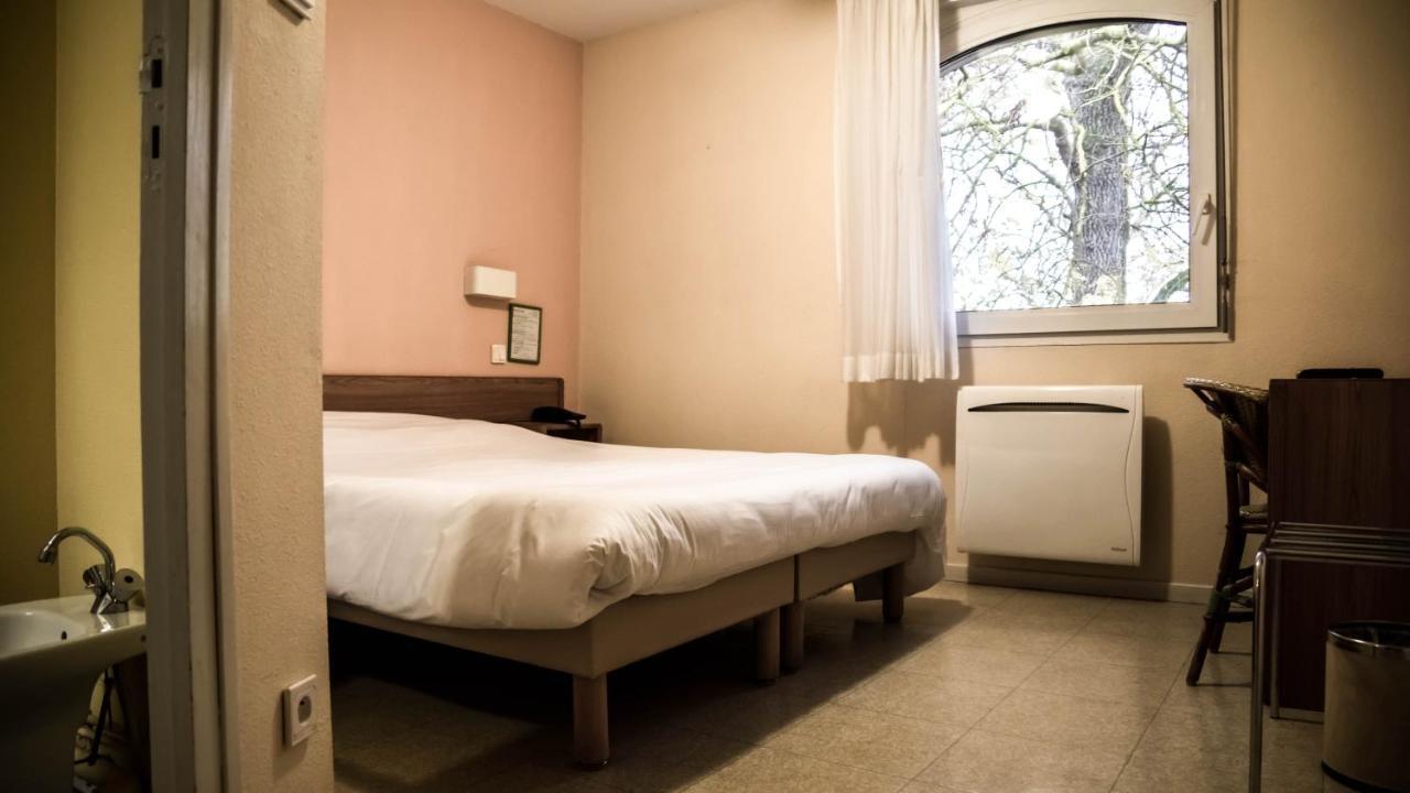 Hotel Du Canal Castelnaudary Kamer foto